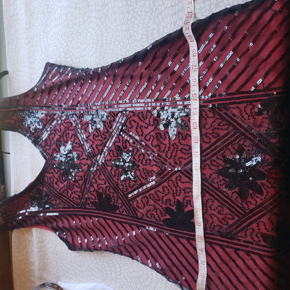1920s Style Black & Red Sequined Sleeveless Cocktail Dress with Fringe - Picture 16 of 16